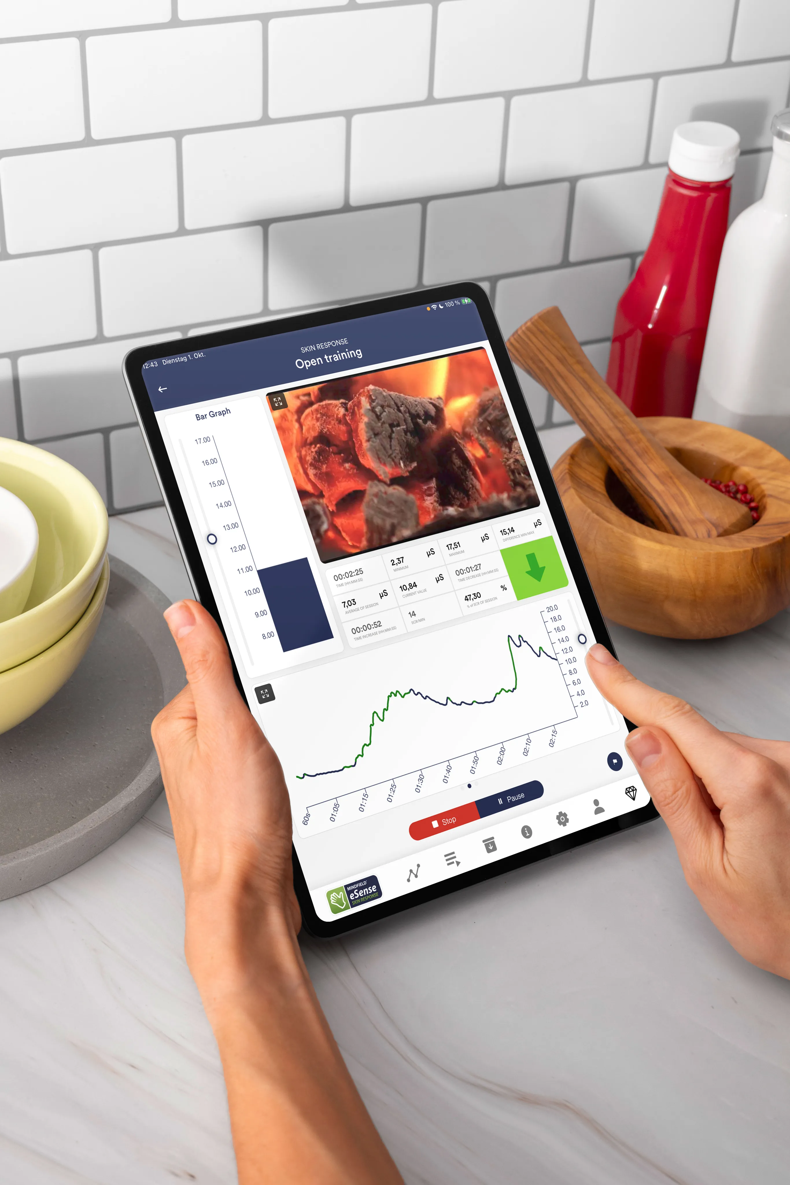 eSense Skin Response sensor with velcro electrodes and packaging